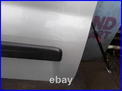 Renault Trafic Mk3 Vauxhall Vivaro X82 2014-2019 Tailgate + Glass Silver 41789 Renault Trafic Mk3 Vauxhall Vivaro X82 2014-2019 Tailgate + Glass Silver 41789