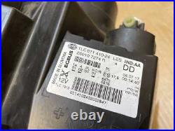 Renault Trafic/Vauxhall Vivaro Headlight Right Side 14-19 P. N 260107274R