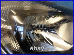 Vauxhall Vivaro Renault Trafic 2014-2019 Right O/s Headlight 93461910 41381 Vauxhall Vivaro Renault Trafic 2014-2019 Right O/s Headlight 93461910 41381