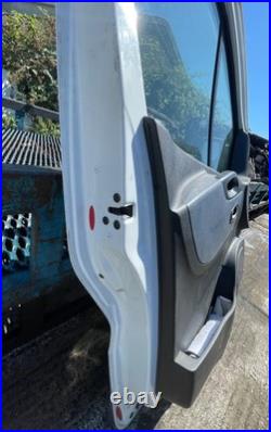 Vauxhall Vivaro/Renault Trafic Front Door (2014-2019) N/S/F Passenger Side Vauxhall Vivaro/Renault Trafic Front Door (2014-2019) N/S/F Passenger Side