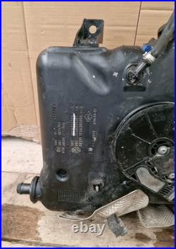 Vauxhall Vivaro/renault Trafic Adblue Tank 172a21178r (29) Vauxhall Vivaro/renault Trafic Adblue Tank 172a21178r (29)