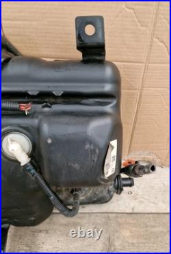 Vauxhall Vivaro/renault Trafic Adblue Tank 172a21178r (32) Vauxhall Vivaro/renault Trafic Adblue Tank 172a21178r (32)