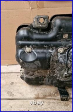 Vauxhall Vivaro/renault Trafic Adblue Tank 172a21178r (37) Vauxhall Vivaro/renault Trafic Adblue Tank 172a21178r (37)