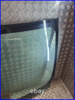 Vauxhall vivaro / renault trafic 2008 on front windscreen glass